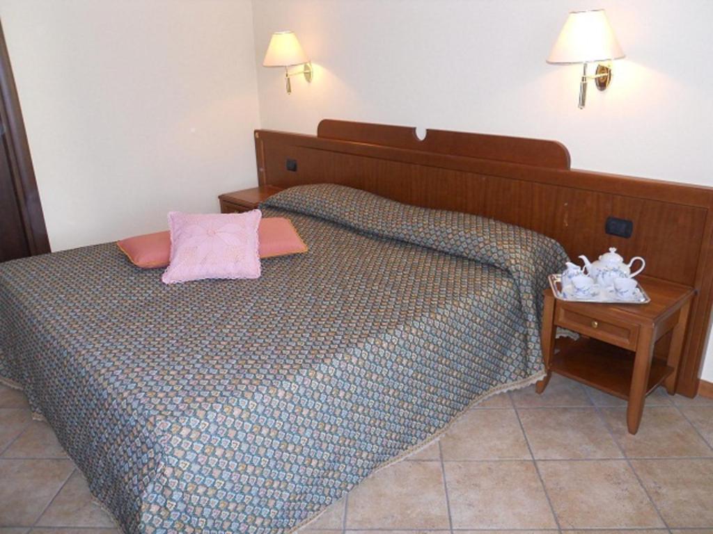 La Cascina Di Villa Due Narzole Zimmer foto